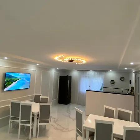 Hotel Edelweiss Lazeshchyna
